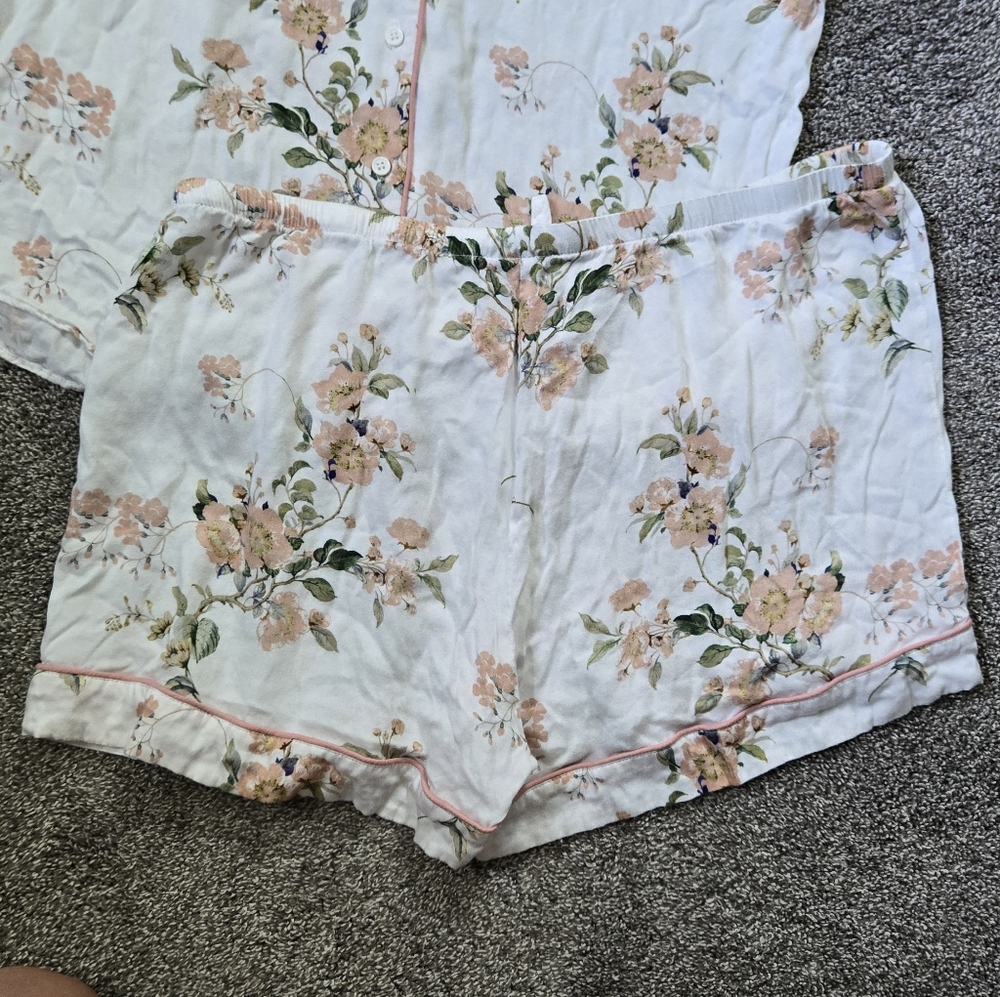 Birdy Grey Jonny Floral Pajama Set White Floral Meadow LIKE NEW Size Xl - Picture 5 of 12